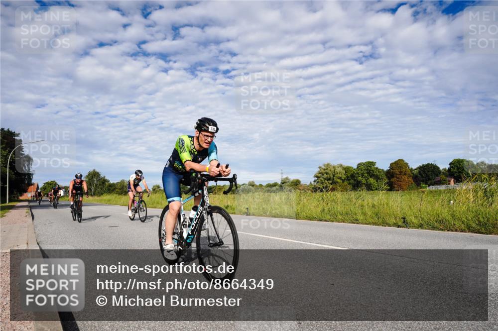 31.08.2025 - Elbe Triathlon Hamburg Michael Burmester http://msf.ph/oto/8664349 31.08.2025 09:50:49 Radfahren 397, 470, 596, 689, 730, 735, 812, 832, 861, 918 meine-sportfotos.de