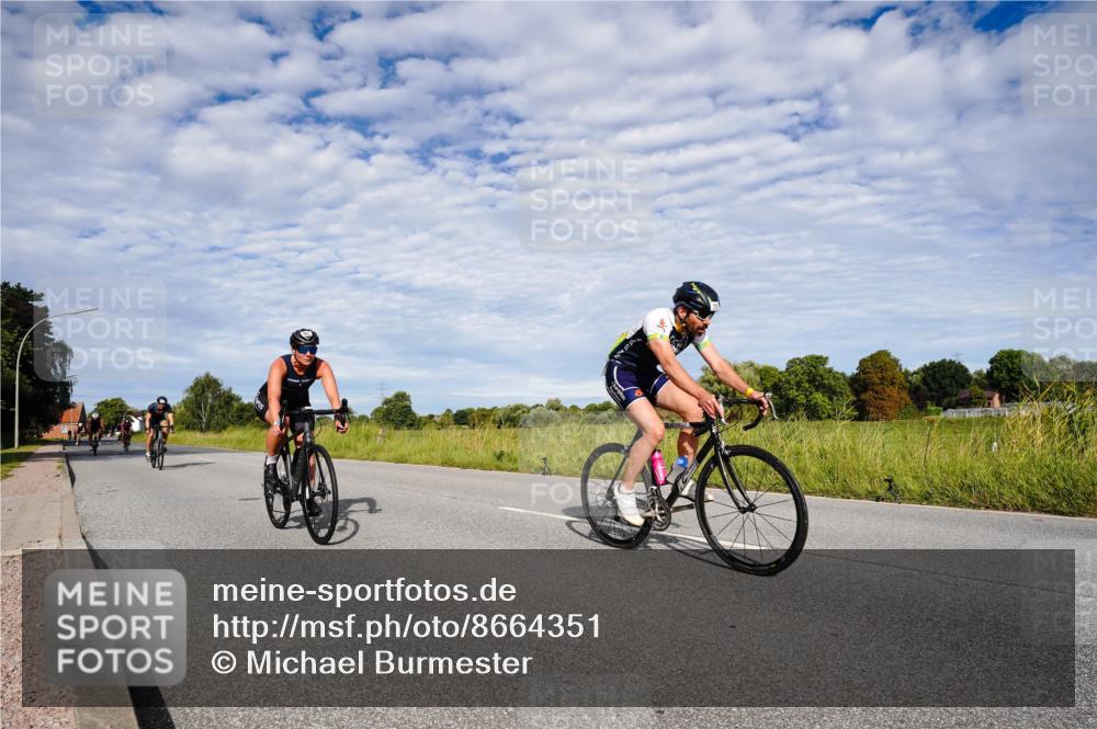 31.08.2025 - Elbe Triathlon Hamburg Michael Burmester http://msf.ph/oto/8664351 31.08.2025 09:50:50 Radfahren 397, 470, 596, 689, 730, 735, 812, 832, 861, 918 meine-sportfotos.de