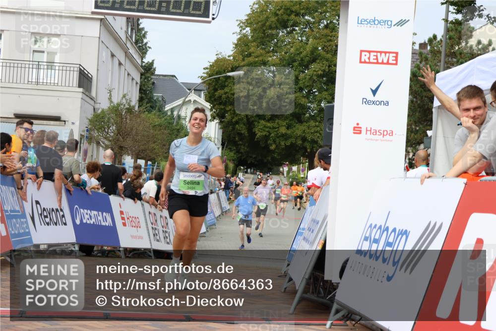 31.08.2025 - 21. Blankeneser Heldenlauf Strokosch-Dieckow http://msf.ph/oto/8664363 31.08.2025 11:19:40 Ziel 3391, 3494 meine-sportfotos.de