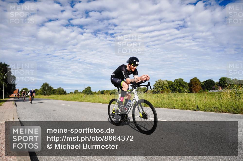 31.08.2025 - Elbe Triathlon Hamburg Michael Burmester http://msf.ph/oto/8664372 31.08.2025 09:51:08 Radfahren 287, 597, 626, 690, 764 meine-sportfotos.de
