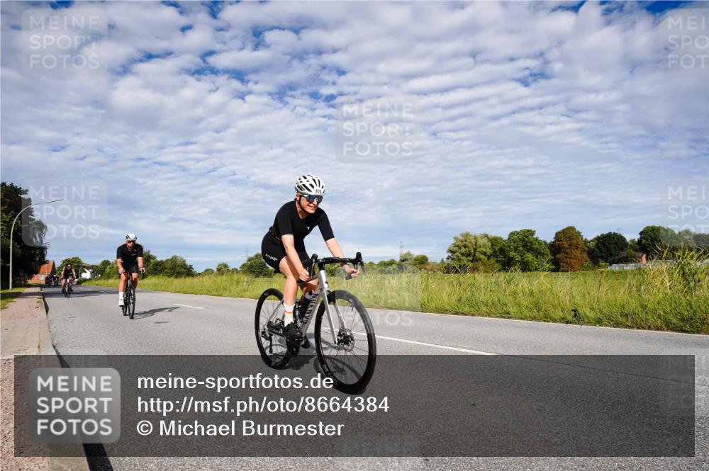 31.08.2025 - Elbe Triathlon Hamburg Michael Burmester http://msf.ph/oto/8664384 31.08.2025 09:51:24 Radfahren 446, 447, 456, 769, 796, 810, 814, 879 meine-sportfotos.de