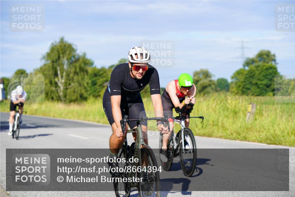 31.08.2025 - Elbe Triathlon Hamburg Michael Burmester http://msf.ph/oto/8664394 31.08.2025 09:24:05 Radfahren 185, 309, 436, 470, 481, 511, 536, 695 meine-sportfotos.de