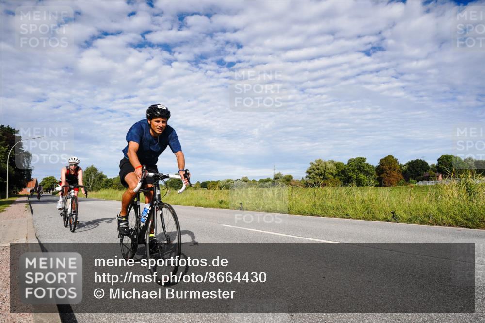 31.08.2025 - Elbe Triathlon Hamburg Michael Burmester http://msf.ph/oto/8664430 31.08.2025 09:51:57 Radfahren 390, 651, 761, 799, 817 meine-sportfotos.de
