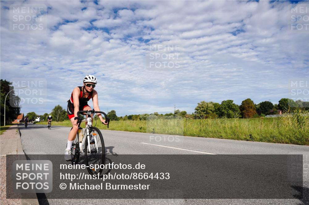 31.08.2025 - Elbe Triathlon Hamburg Michael Burmester http://msf.ph/oto/8664433 31.08.2025 09:51:57 Radfahren 390, 651, 761, 799, 817 meine-sportfotos.de