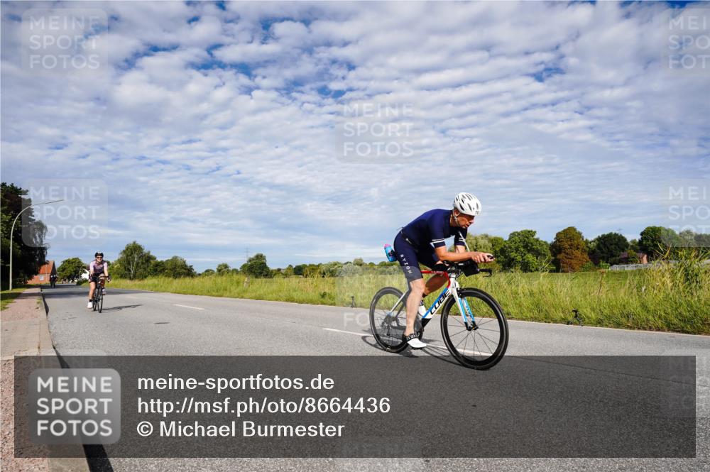 31.08.2025 - Elbe Triathlon Hamburg Michael Burmester http://msf.ph/oto/8664436 31.08.2025 09:51:59 Radfahren 390, 403, 479, 651, 761, 799, 817 meine-sportfotos.de