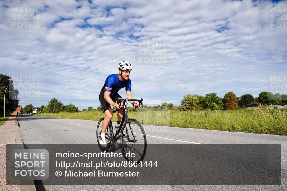 31.08.2025 - Elbe Triathlon Hamburg Michael Burmester http://msf.ph/oto/8664444 31.08.2025 09:52:06 Radfahren 403, 479, 854 meine-sportfotos.de