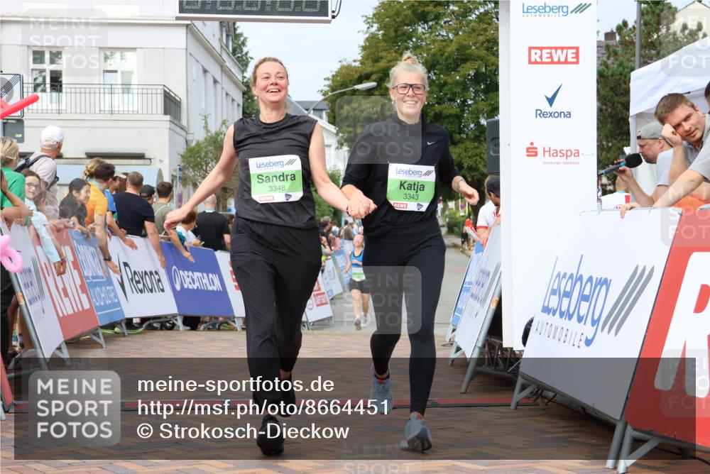 31.08.2025 - 21. Blankeneser Heldenlauf Strokosch-Dieckow http://msf.ph/oto/8664451 31.08.2025 11:19:31 Ziel 3348, 3343 meine-sportfotos.de
