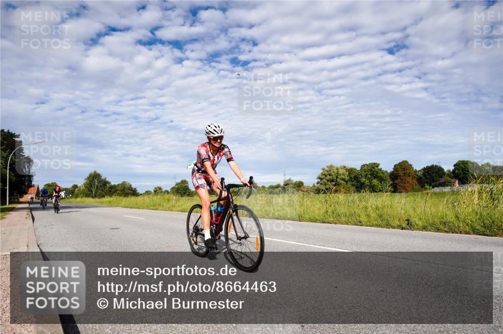 31.08.2025 - Elbe Triathlon Hamburg Michael Burmester http://msf.ph/oto/8664463 31.08.2025 09:52:31 Radfahren 327, 575, 789 meine-sportfotos.de