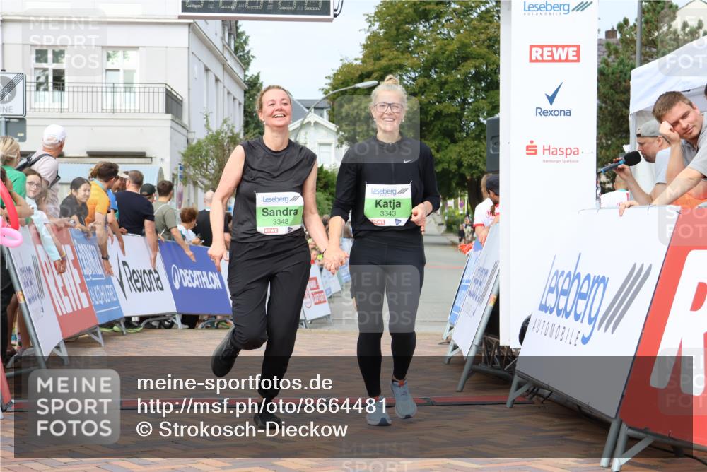 31.08.2025 - 21. Blankeneser Heldenlauf Strokosch-Dieckow http://msf.ph/oto/8664481 31.08.2025 11:19:31 Ziel 3348, 3343 meine-sportfotos.de
