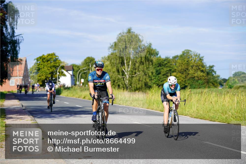 31.08.2025 - Elbe Triathlon Hamburg Michael Burmester http://msf.ph/oto/8664499 31.08.2025 09:24:38 Radfahren 267, 417 meine-sportfotos.de