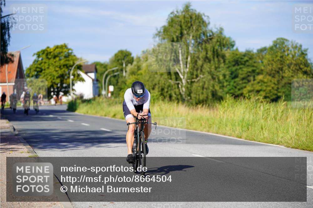 31.08.2025 - Elbe Triathlon Hamburg Michael Burmester http://msf.ph/oto/8664504 31.08.2025 09:24:40 Radfahren 239, 267, 417, 638 meine-sportfotos.de