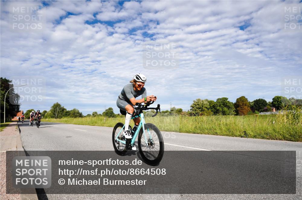 31.08.2025 - Elbe Triathlon Hamburg Michael Burmester http://msf.ph/oto/8664508 31.08.2025 09:53:11 Radfahren 405, 453, 457, 503, 540, 704 meine-sportfotos.de