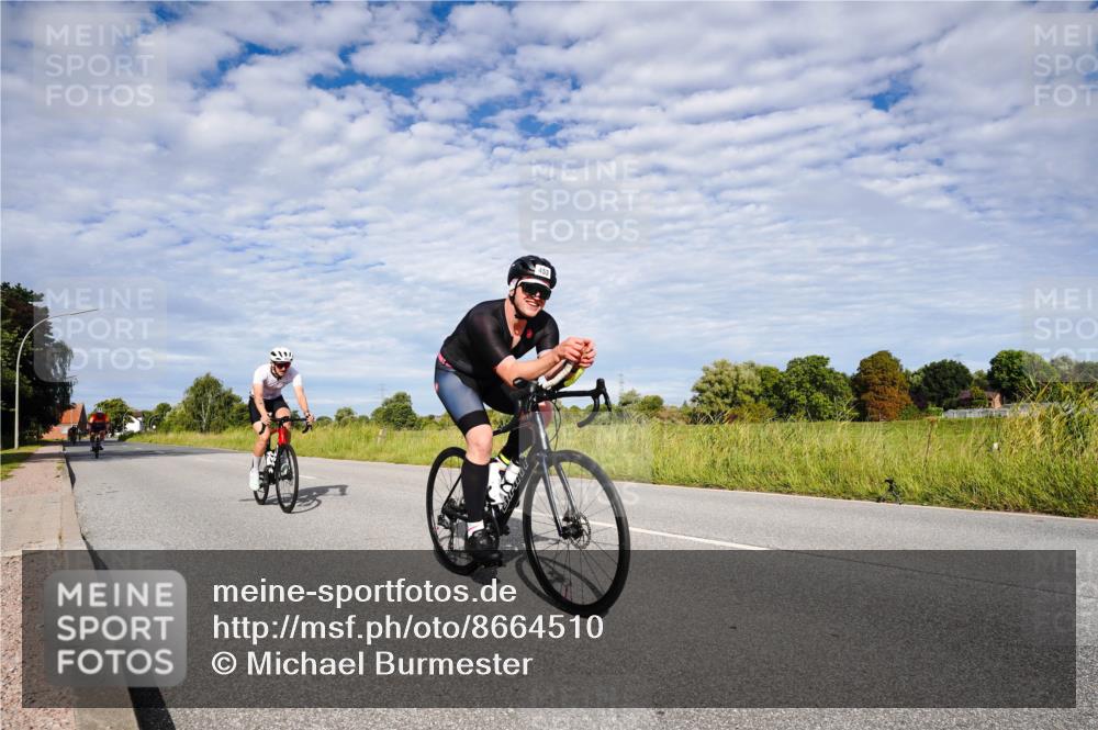 31.08.2025 - Elbe Triathlon Hamburg Michael Burmester http://msf.ph/oto/8664510 31.08.2025 09:53:12 Radfahren 405, 453, 457, 503, 540, 704 meine-sportfotos.de