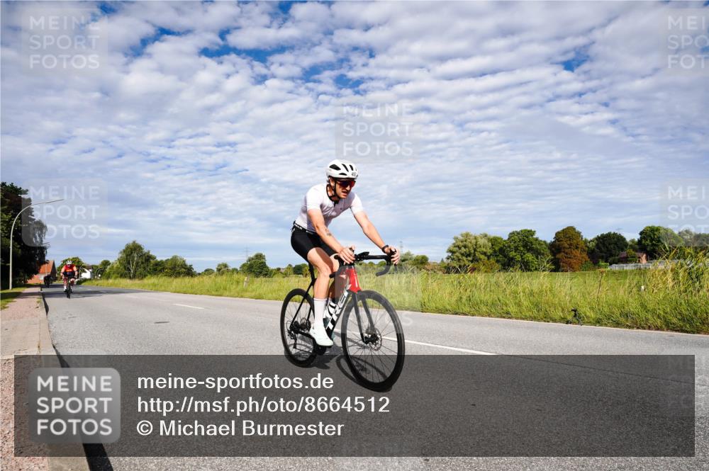 31.08.2025 - Elbe Triathlon Hamburg Michael Burmester http://msf.ph/oto/8664512 31.08.2025 09:53:13 Radfahren 304, 405, 453, 457, 503, 540 meine-sportfotos.de