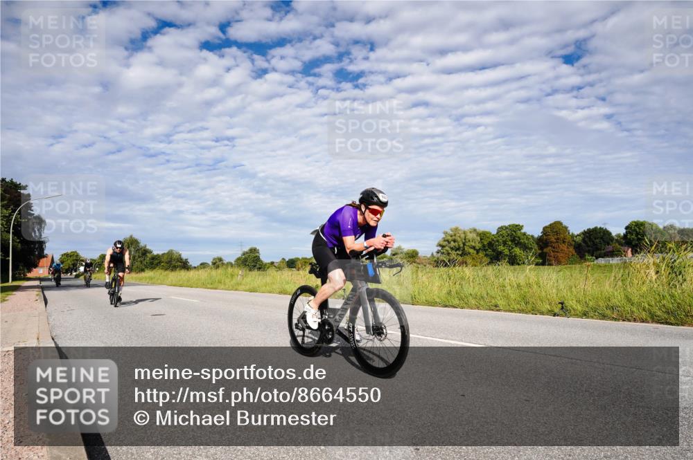 31.08.2025 - Elbe Triathlon Hamburg Michael Burmester http://msf.ph/oto/8664550 31.08.2025 09:53:42 Radfahren 379, 391, 478, 483, 524, 645, 724, 768, 922 meine-sportfotos.de