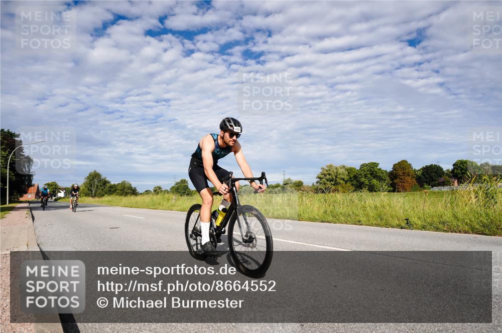 31.08.2025 - Elbe Triathlon Hamburg Michael Burmester http://msf.ph/oto/8664552 31.08.2025 09:53:43 Radfahren 379, 391, 478, 483, 645, 724, 922 meine-sportfotos.de