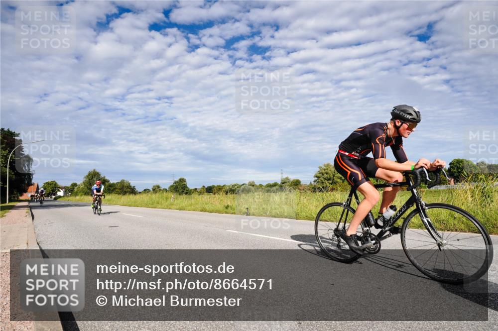 31.08.2025 - Elbe Triathlon Hamburg Michael Burmester http://msf.ph/oto/8664571 31.08.2025 09:54:23 Radfahren 415, 434, 525, 698, 725 meine-sportfotos.de