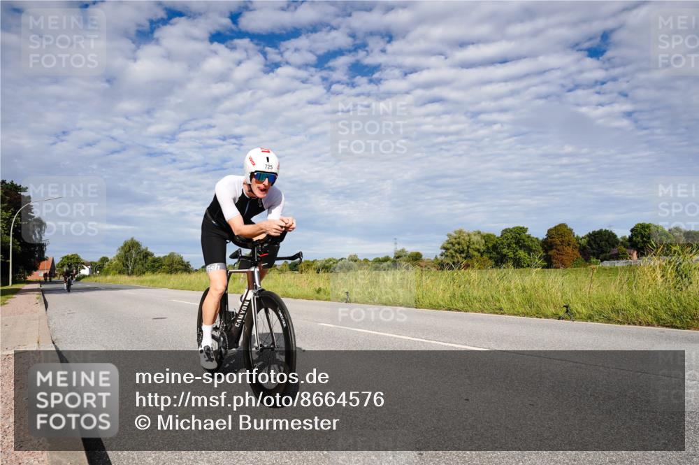 31.08.2025 - Elbe Triathlon Hamburg Michael Burmester http://msf.ph/oto/8664576 31.08.2025 09:54:26 Radfahren 434, 525, 548, 653, 662, 725 meine-sportfotos.de