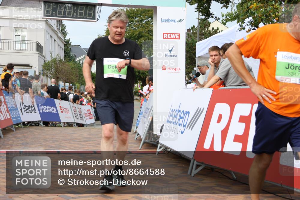 31.08.2025 - 21. Blankeneser Heldenlauf Strokosch-Dieckow http://msf.ph/oto/8664588 31.08.2025 11:19:21 Ziel 3464, 3341, 3475, 3347, 3223 meine-sportfotos.de
