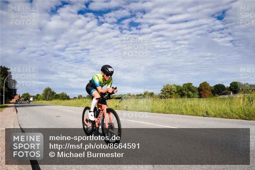 31.08.2025 - Elbe Triathlon Hamburg Michael Burmester http://msf.ph/oto/8664591 31.08.2025 09:54:42 Radfahren 496, 521, 530, 587, 619, 630, 805 meine-sportfotos.de