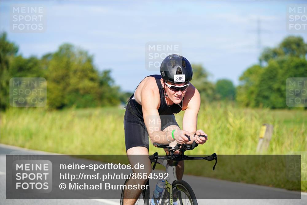 31.08.2025 - Elbe Triathlon Hamburg Michael Burmester http://msf.ph/oto/8664592 31.08.2025 09:25:06 Radfahren 389, 467, 611 meine-sportfotos.de