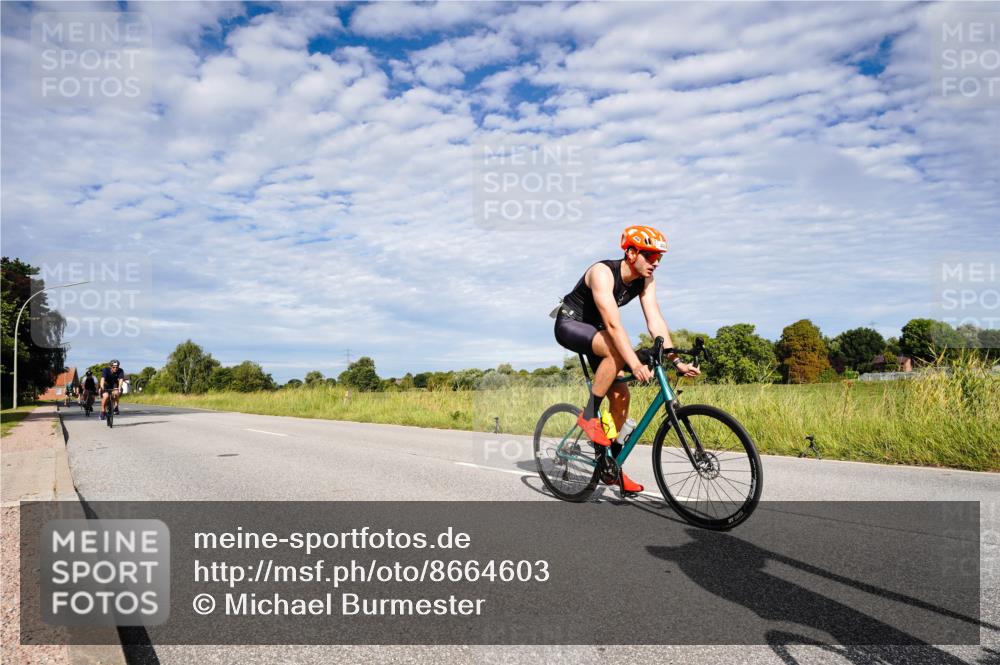 31.08.2025 - Elbe Triathlon Hamburg Michael Burmester http://msf.ph/oto/8664603 31.08.2025 09:54:54 Radfahren 404, 449, 497, 616, 625, 652, 874 meine-sportfotos.de