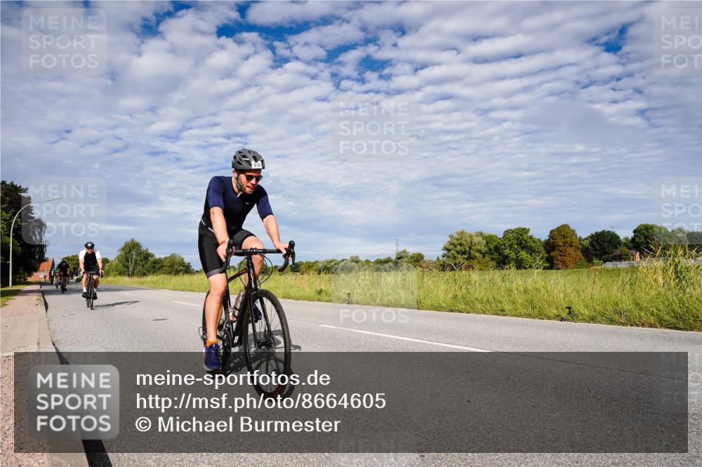31.08.2025 - Elbe Triathlon Hamburg Michael Burmester http://msf.ph/oto/8664605 31.08.2025 09:54:56 Radfahren 402, 404, 449, 497, 616, 625, 652, 874 meine-sportfotos.de