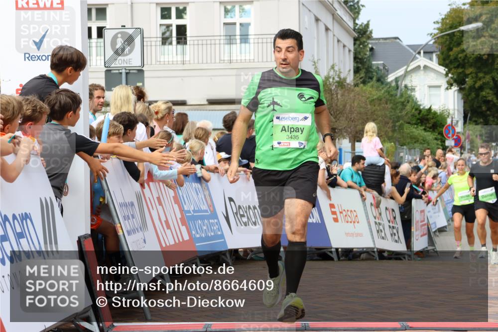 31.08.2025 - 21. Blankeneser Heldenlauf Strokosch-Dieckow http://msf.ph/oto/8664609 31.08.2025 11:00:36 Ziel 3480, 3435, 3235, 3468, 3469 meine-sportfotos.de