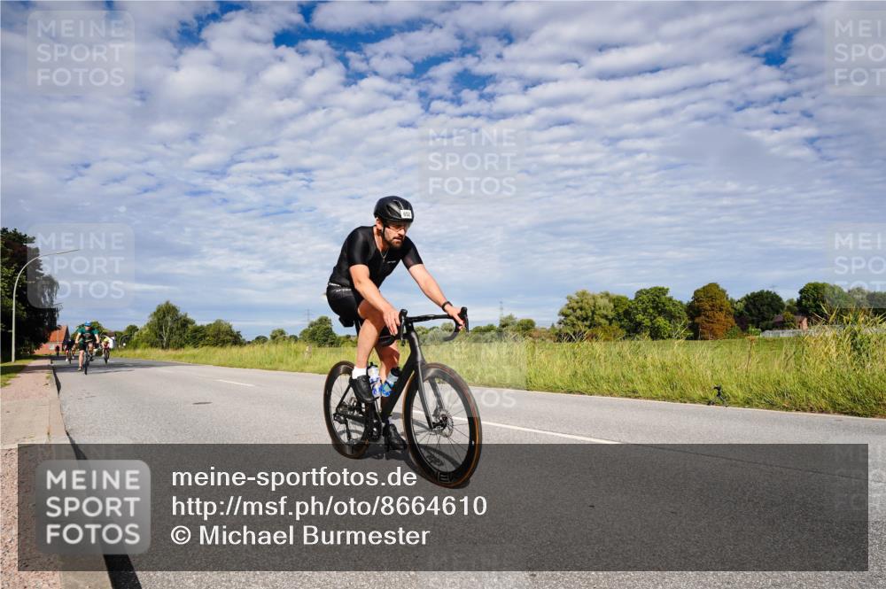 31.08.2025 - Elbe Triathlon Hamburg Michael Burmester http://msf.ph/oto/8664610 31.08.2025 09:54:58 Radfahren 402, 404, 497, 616, 625, 652 meine-sportfotos.de