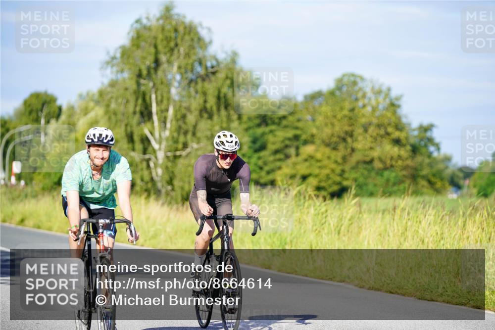 31.08.2025 - Elbe Triathlon Hamburg Michael Burmester http://msf.ph/oto/8664614 31.08.2025 09:25:16 Radfahren 293, 459, 462, 546, 753 meine-sportfotos.de