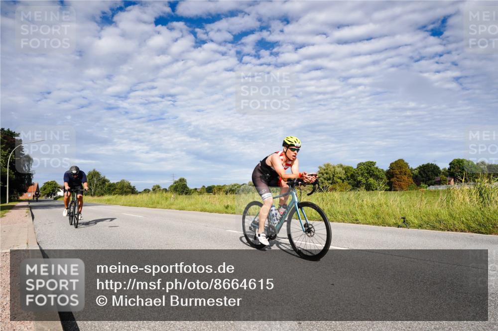 31.08.2025 - Elbe Triathlon Hamburg Michael Burmester http://msf.ph/oto/8664615 31.08.2025 09:55:02 Radfahren 402, 404, 459, 625 meine-sportfotos.de