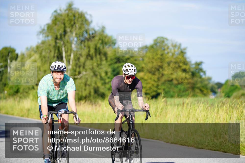 31.08.2025 - Elbe Triathlon Hamburg Michael Burmester http://msf.ph/oto/8664616 31.08.2025 09:25:16 Radfahren 293, 459, 462, 546, 753 meine-sportfotos.de