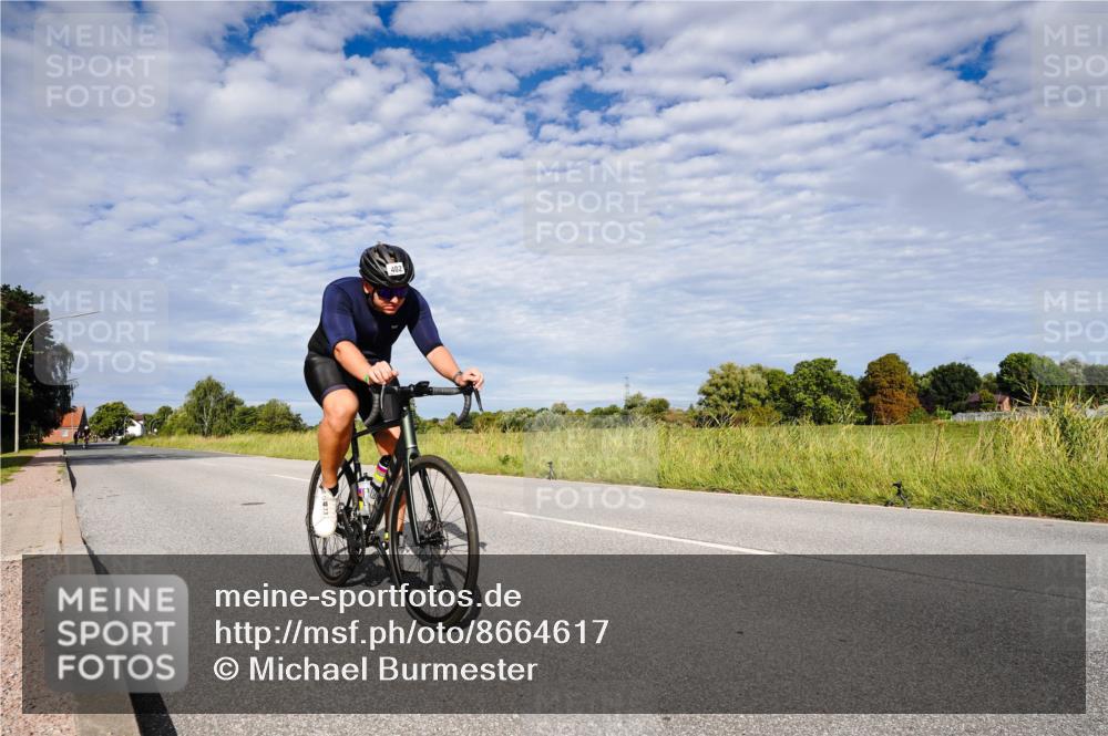 31.08.2025 - Elbe Triathlon Hamburg Michael Burmester http://msf.ph/oto/8664617 31.08.2025 09:55:03 Radfahren 402, 404, 459, 625 meine-sportfotos.de