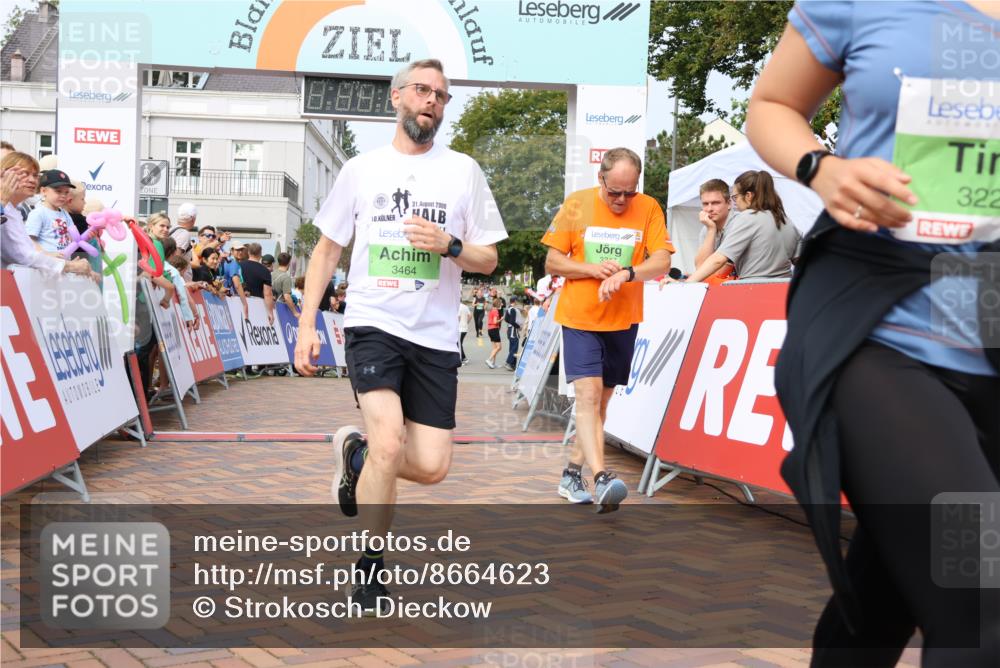 31.08.2025 - 21. Blankeneser Heldenlauf Strokosch-Dieckow http://msf.ph/oto/8664623 31.08.2025 11:19:20 Ziel 3464, 3341, 3475, 3347, 3223 meine-sportfotos.de