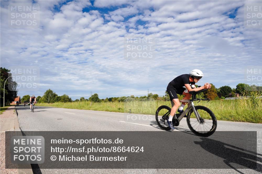 31.08.2025 - Elbe Triathlon Hamburg Michael Burmester http://msf.ph/oto/8664624 31.08.2025 09:55:15 Radfahren 444, 598, 701, 716, 785, 852 meine-sportfotos.de