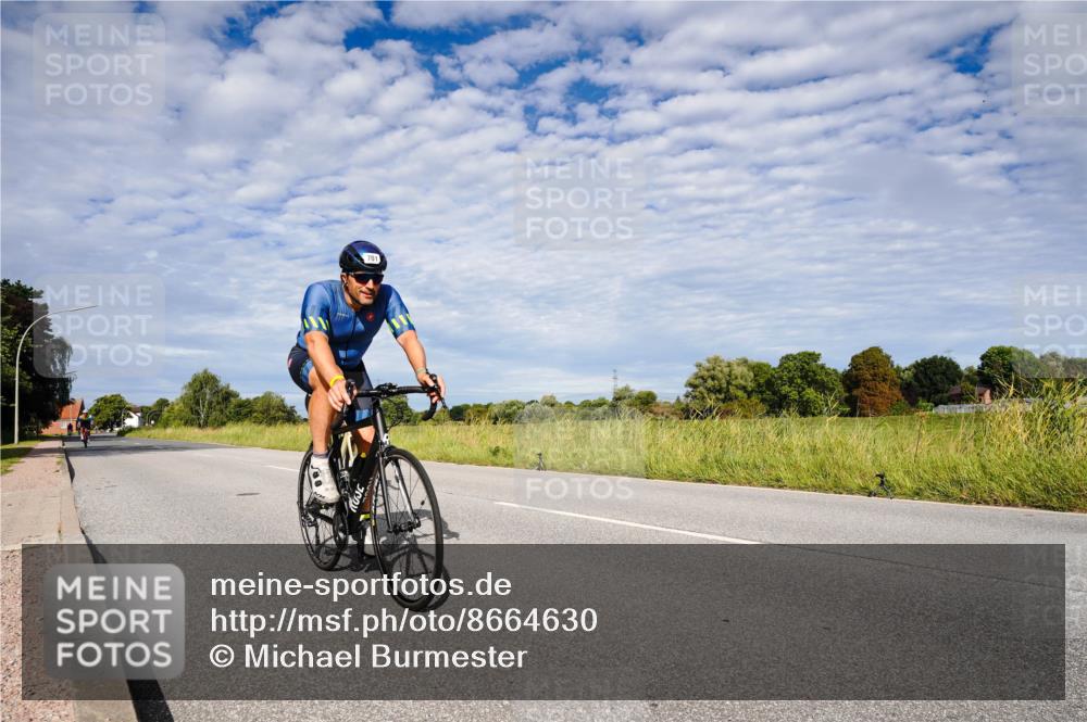 31.08.2025 - Elbe Triathlon Hamburg Michael Burmester http://msf.ph/oto/8664630 31.08.2025 09:55:22 Radfahren 418, 444, 701, 785 meine-sportfotos.de