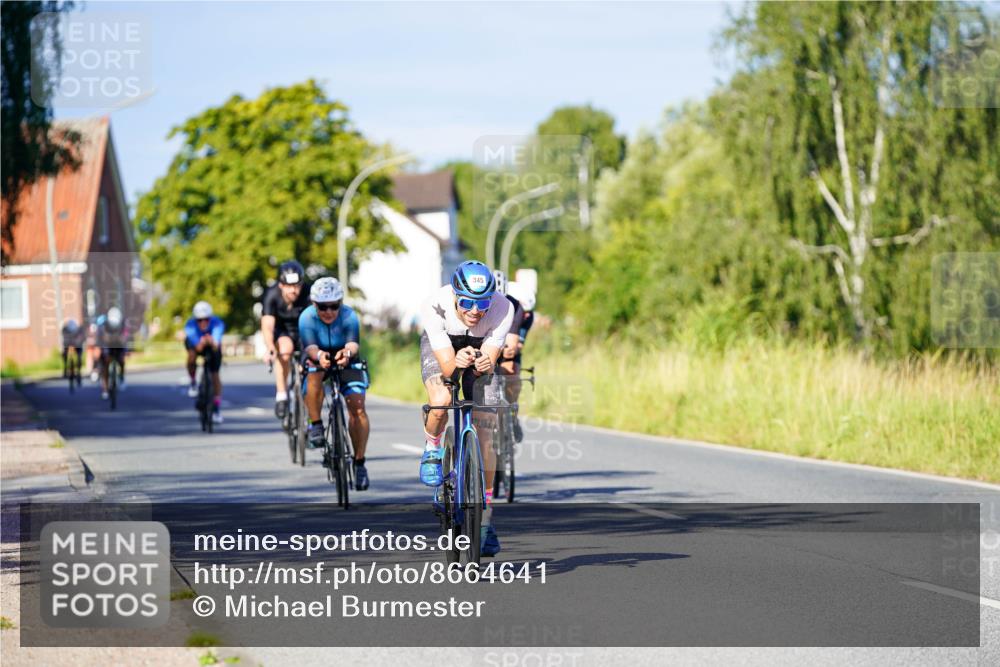 31.08.2025 - Elbe Triathlon Hamburg Michael Burmester http://msf.ph/oto/8664641 31.08.2025 09:25:31 Radfahren 174, 302, 308, 345, 346, 642, 652 meine-sportfotos.de