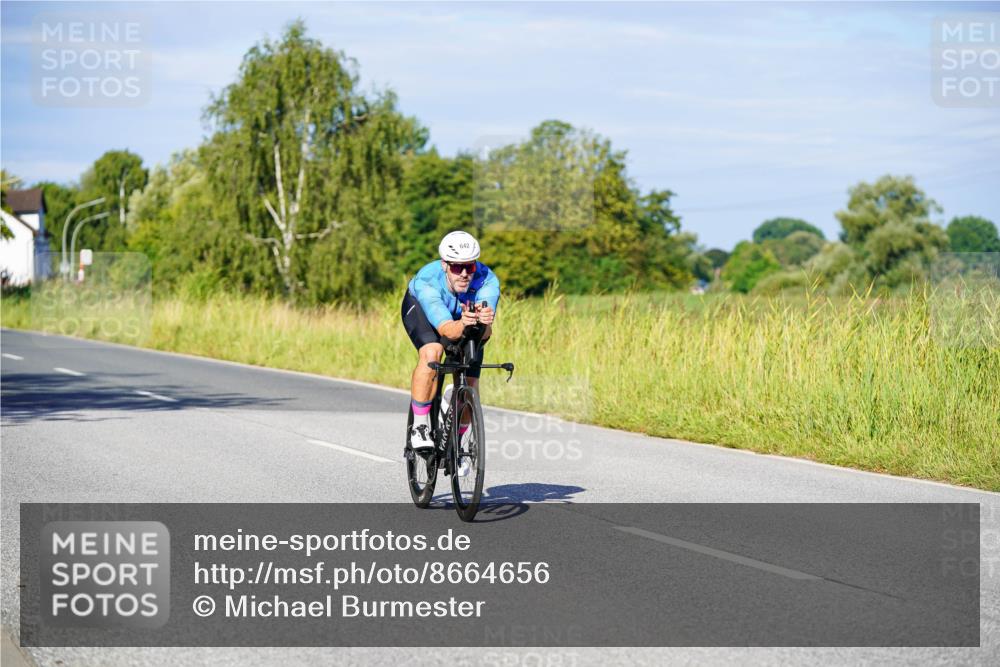 31.08.2025 - Elbe Triathlon Hamburg Michael Burmester http://msf.ph/oto/8664656 31.08.2025 09:25:35 Radfahren 174, 179, 302, 308, 345, 346, 347, 642, 652, 724 meine-sportfotos.de