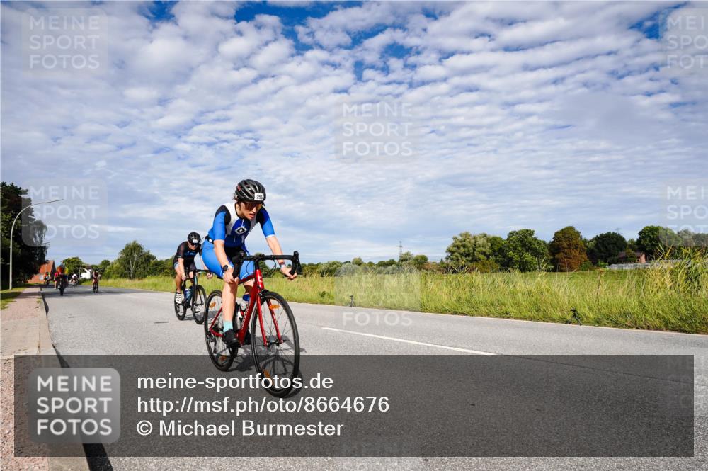 31.08.2025 - Elbe Triathlon Hamburg Michael Burmester http://msf.ph/oto/8664676 31.08.2025 09:56:07 Radfahren 255, 445, 499, 500, 522, 523, 536, 590, 601, 692, 775, 830, 840, 853 meine-sportfotos.de
