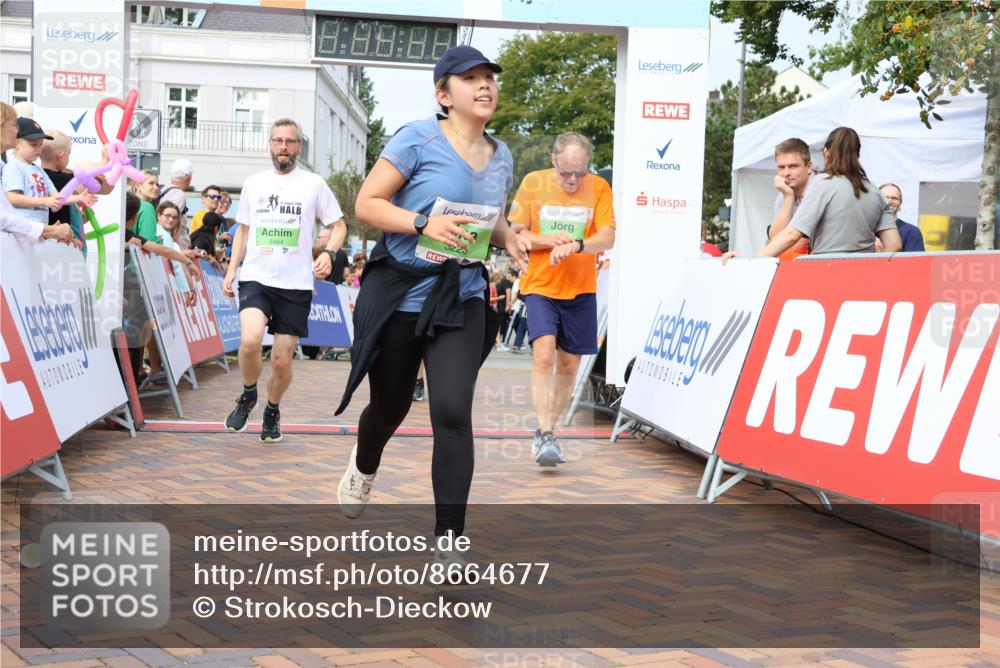 31.08.2025 - 21. Blankeneser Heldenlauf Strokosch-Dieckow http://msf.ph/oto/8664677 31.08.2025 11:19:19 Ziel 3464, 3341, 3475, 3347, 3223 meine-sportfotos.de
