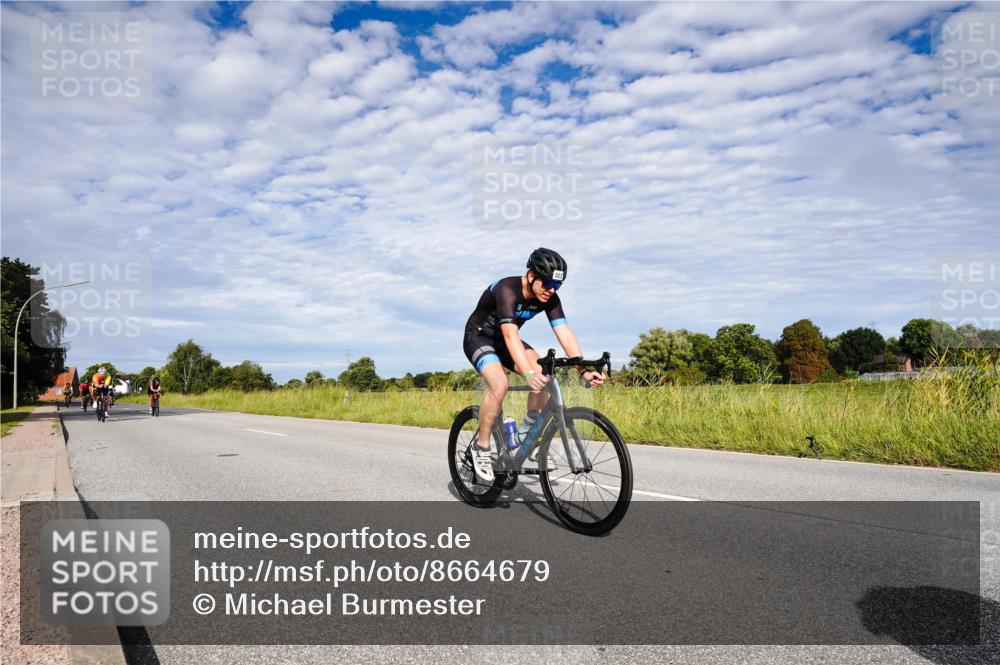 31.08.2025 - Elbe Triathlon Hamburg Michael Burmester http://msf.ph/oto/8664679 31.08.2025 09:56:08 Radfahren 255, 445, 499, 500, 522, 523, 536, 590, 601, 650, 775, 830, 840, 853 meine-sportfotos.de