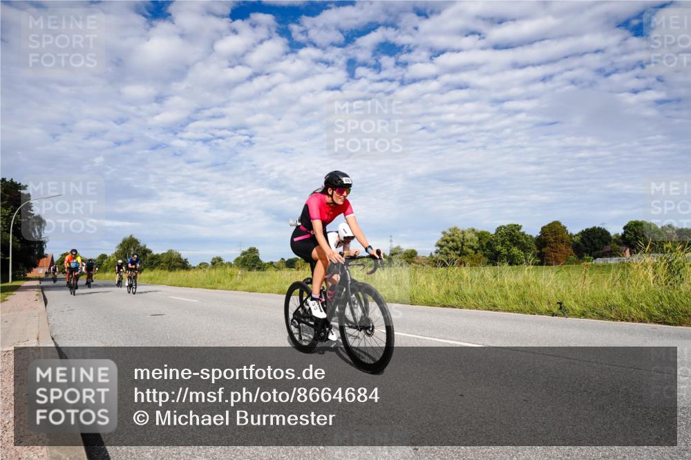 31.08.2025 - Elbe Triathlon Hamburg Michael Burmester http://msf.ph/oto/8664684 31.08.2025 09:56:11 Radfahren 499, 500, 522, 590, 650, 775, 830, 840, 853 meine-sportfotos.de