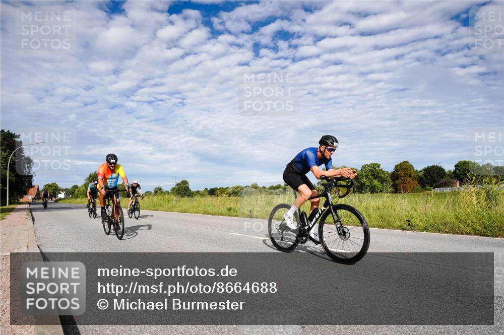 31.08.2025 - Elbe Triathlon Hamburg Michael Burmester http://msf.ph/oto/8664688 31.08.2025 09:56:13 Radfahren 500, 522, 590, 650, 775, 830, 840 meine-sportfotos.de