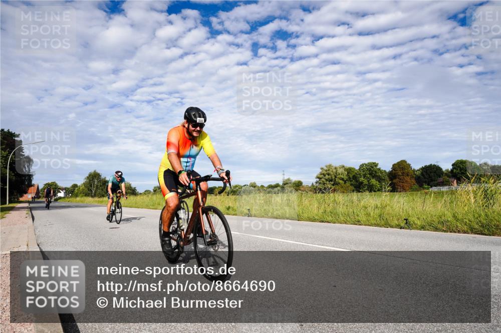 31.08.2025 - Elbe Triathlon Hamburg Michael Burmester http://msf.ph/oto/8664690 31.08.2025 09:56:13 Radfahren 500, 522, 590, 650, 775, 830, 840 meine-sportfotos.de
