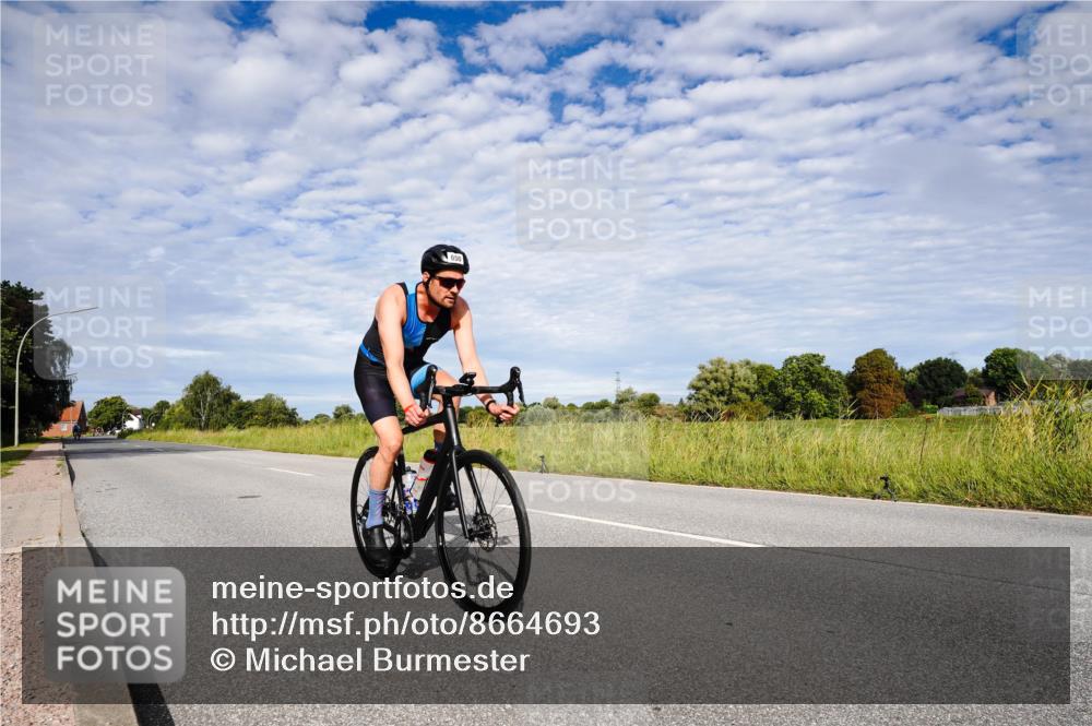 31.08.2025 - Elbe Triathlon Hamburg Michael Burmester http://msf.ph/oto/8664693 31.08.2025 09:56:15 Radfahren 500, 590, 650, 775, 840 meine-sportfotos.de