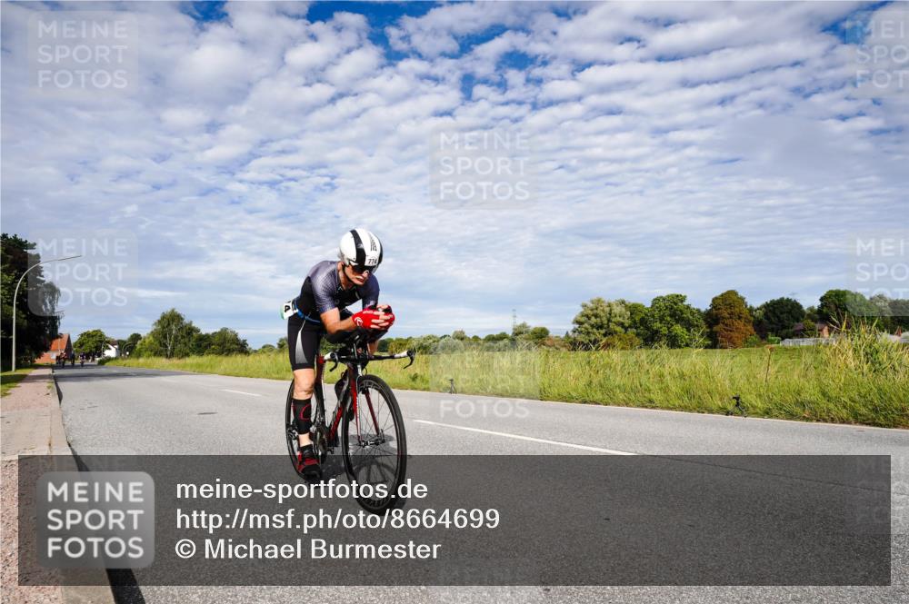 31.08.2025 - Elbe Triathlon Hamburg Michael Burmester http://msf.ph/oto/8664699 31.08.2025 09:56:25 Radfahren 395, 550, 774, 929 meine-sportfotos.de