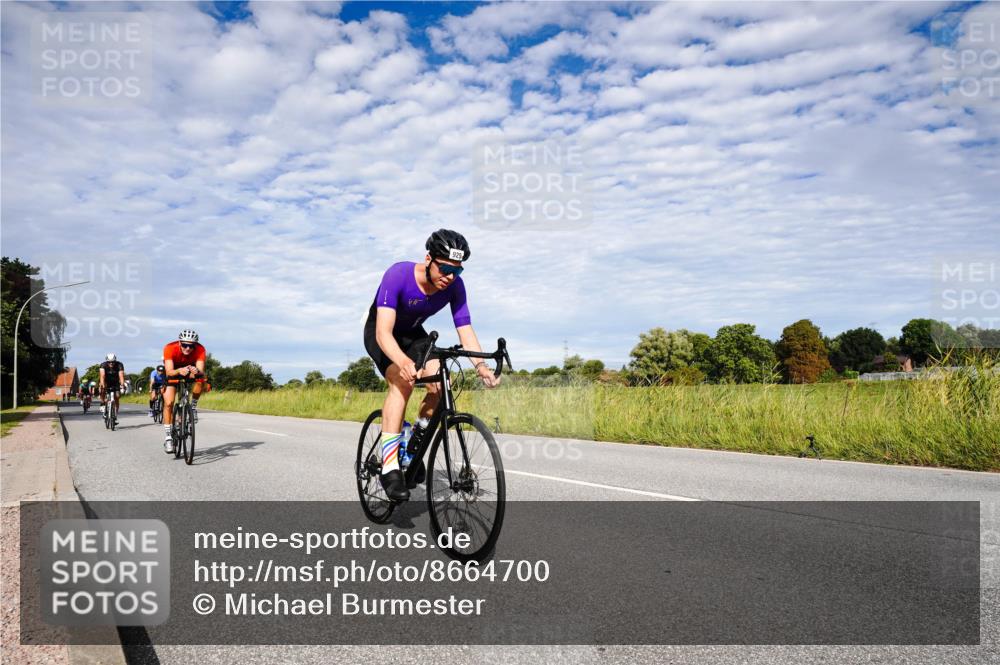 31.08.2025 - Elbe Triathlon Hamburg Michael Burmester http://msf.ph/oto/8664700 31.08.2025 09:56:32 Radfahren 395, 673, 748, 848, 886, 929 meine-sportfotos.de