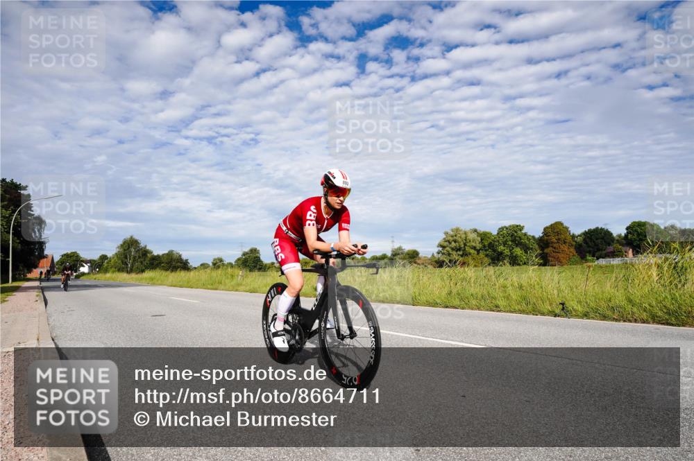 31.08.2025 - Elbe Triathlon Hamburg Michael Burmester http://msf.ph/oto/8664711 31.08.2025 09:56:42 Radfahren 602, 711, 715, 815, 893 meine-sportfotos.de