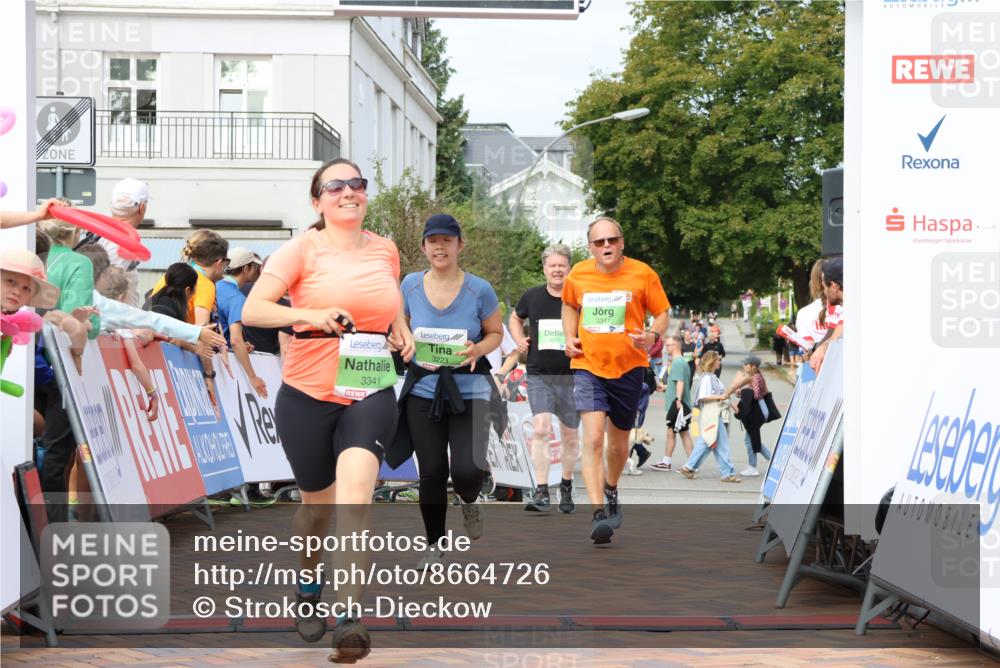 31.08.2025 - 21. Blankeneser Heldenlauf Strokosch-Dieckow http://msf.ph/oto/8664726 31.08.2025 11:19:16 Ziel 3464, 3341, 3475, 3347, 3223 meine-sportfotos.de