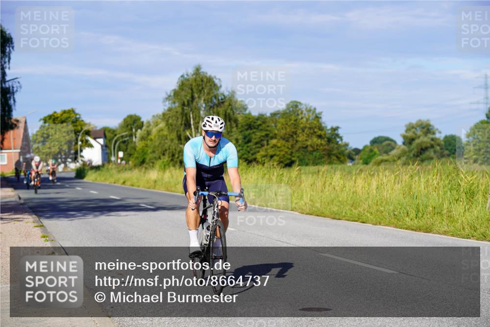 31.08.2025 - Elbe Triathlon Hamburg Michael Burmester http://msf.ph/oto/8664737 31.08.2025 09:25:52 Radfahren 334, 348, 424, 507, 525, 550, 554, 579, 625 meine-sportfotos.de